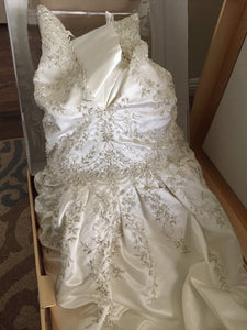 Mori Lee '2512' size 4 used wedding dress in box