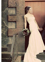 Load image into Gallery viewer, Priscilla of Boston &#39;Platinum Collection&#39; size 4 used wedding dress front view on bride
