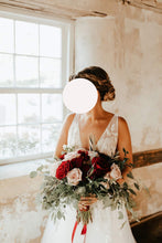 Load image into Gallery viewer, Willowby by Watters for BHLDN &#39;Hearst / Galatea 50704&#39;

