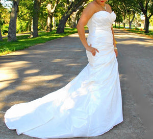 Mori Lee 'Beautiful Strapless' size 12 used wedding dress front view on bride