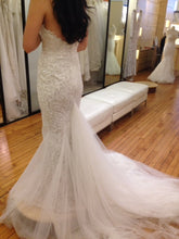 Load image into Gallery viewer, Berta &#39;14-32&#39; size 4 used wedding dress back view on bride
