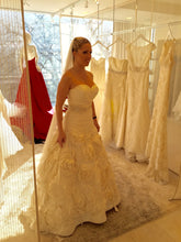 Load image into Gallery viewer, Amsale &#39;Bijou&#39; - Amsale - Nearly Newlywed Bridal Boutique - 2
