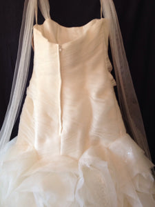 White by Vera Wang 'Fit and Flare' - White by Vera Wang - Nearly Newlywed Bridal Boutique - 3