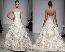 Load image into Gallery viewer, Amsale &#39;Bijou&#39; - Amsale - Nearly Newlywed Bridal Boutique - 3
