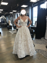 Load image into Gallery viewer, Allure Bridals &#39;9602&#39;
