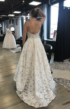 Load image into Gallery viewer, Allure Bridals &#39;9602&#39;
