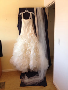 White by Vera Wang 'Fit and Flare' - White by Vera Wang - Nearly Newlywed Bridal Boutique - 4