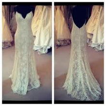 Load image into Gallery viewer, Monique Lhuillier &#39;Ali&#39; - Monique Lhuillier - Nearly Newlywed Bridal Boutique - 3
