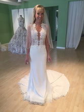 Load image into Gallery viewer, Ines Di Santo &#39;Spicy&#39; size 2 new wedding dress front view on bride
