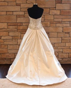 Kenneth Pool 'Luna' size 8 sample wedding dress back view on mannequin