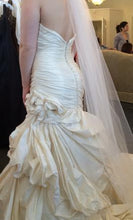 Load image into Gallery viewer, Lea Ann Belter &#39;Courtney&#39; - Lea Ann Belter - Nearly Newlywed Bridal Boutique - 2
