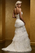 Load image into Gallery viewer, Mia Solano &#39;M424C&#39; size 6 sample wedding dress side view on model
