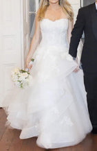 Load image into Gallery viewer, Monique Lhuillier &#39;Hazel&#39; - Monique Lhuillier - Nearly Newlywed Bridal Boutique - 2
