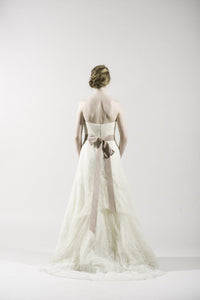 Vera Wang Ivory Lace Organza Gown - Vera Wang - Nearly Newlywed Bridal Boutique - 3