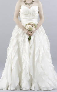 Monique Lhuillier Winter Ruffled Organza Dress - Monique Lhuillier - Nearly Newlywed Bridal Boutique - 2