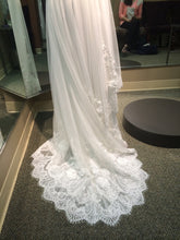 Load image into Gallery viewer, Watters &#39;Jasmine&#39; - Watters - Nearly Newlywed Bridal Boutique - 2
