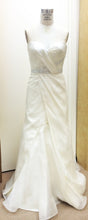 Load image into Gallery viewer, Junko Yoshoika &#39;Sasha&#39; - Junko Yoshioka - Nearly Newlywed Bridal Boutique - 1
