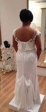 Load image into Gallery viewer, Enzoani &#39;Harlem&#39; - Enzoani - Nearly Newlywed Bridal Boutique - 2
