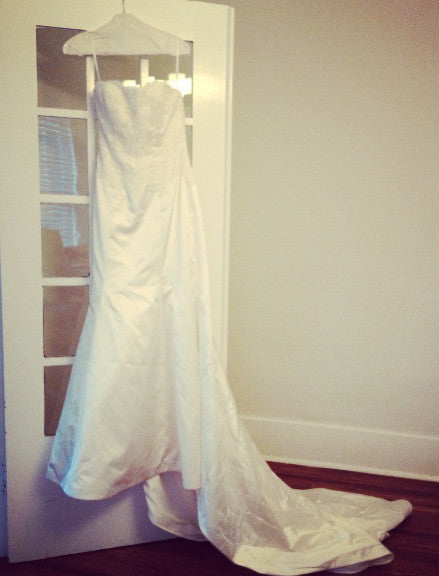 Monique Lhuillier 'Bliss' 1103 Wedding Dress - Monique Lhuillier - Nearly Newlywed Bridal Boutique - 2