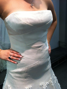 Vera Wang 'Devon' Silk Organza Gown - Vera Wang - Nearly Newlywed Bridal Boutique - 3