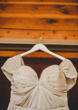 Load image into Gallery viewer, Sarah Seven &#39;Quincy&#39; - Sarah Seven - Nearly Newlywed Bridal Boutique - 8
