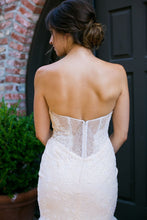 Load image into Gallery viewer, Marchesa &#39;B11803&#39; - Marchesa - Nearly Newlywed Bridal Boutique - 3
