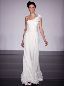 Melissa Sweet 'Mallorca' size 2 used wedding dress front view on model