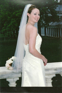 Palazzo 'Classic' size 6 used wedding dress side view on bride