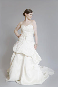 Monique Lhuillier 'Yelena' Silk Dress - Monique Lhuillier - Nearly Newlywed Bridal Boutique - 3