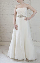 Load image into Gallery viewer, Amsale &#39;Harlow&#39; Ivory Organza Gown - Amsale - Nearly Newlywed Bridal Boutique - 1
