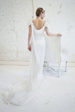 Load image into Gallery viewer, Alberta Ferretti Silk &amp; Lace Grecian Wedding Dress - Alberta Ferretti - Nearly Newlywed Bridal Boutique - 4
