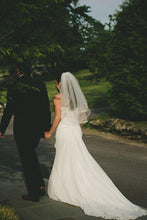 Load image into Gallery viewer, L&#39;Fay &#39;Paco&#39; - L&#39;Fay - Nearly Newlywed Bridal Boutique - 4
