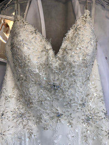 Stella York '6347' size 4 new wedding dress front view flat