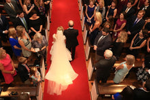Load image into Gallery viewer, Reem Acra&#39;Lily&#39; size 0 used wedding dress back view on bride
