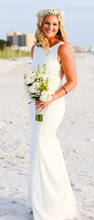 Load image into Gallery viewer, Amsale &#39;Heather&#39; size 6 used wedding dress front view on bride
