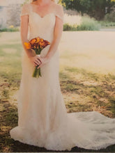 Load image into Gallery viewer, Essense of Australia &#39;Romantic Vintage Lace&#39; size 8 used wedding dress front view on bride
