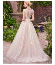 Load image into Gallery viewer, Maggie Sottero &#39;Carrie&#39; wedding dress size-14 NEW
