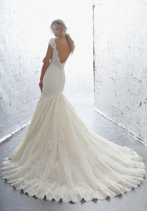 Mori Lee 'Karisma' size 8 used wedding dress back view on model