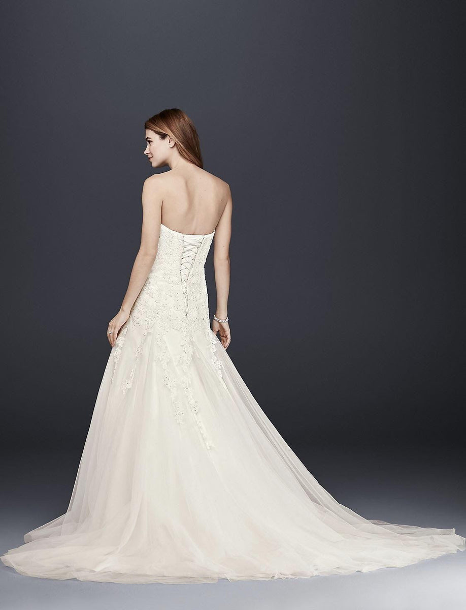 David's Bridal 'Strapless' size 6 new wedding dress – Nearly Newlywed