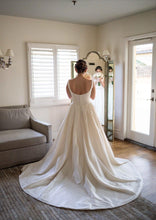 Load image into Gallery viewer, Madison James &#39;MJ05&#39; size 8 used wedding dress back view on bride
