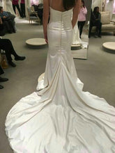 Load image into Gallery viewer, Pnina Tonai  &#39;Love Collection&#39; size 6 new wedding dress back view on bride
