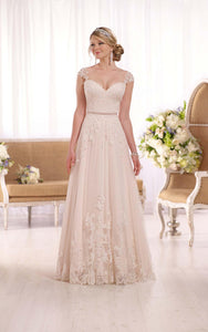 Essense of Australia 'D1999' size 8 used wedding dress front view on model
