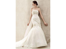 Load image into Gallery viewer, Oleg Cassini &#39;CWG377&#39; size 14 new wedding dress front view on model
