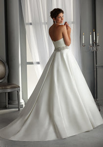 Mori Lee '5266' size 16 sample wedding dress back view on model