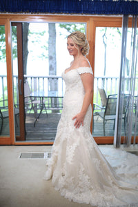 Essence of Australia ' D1617' size 14 used wedding dress side view on bride