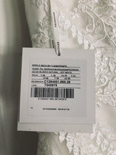 Load image into Gallery viewer, Pronovias &#39;Beca&#39; size 6 new wedding dress view of tag
