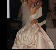Load image into Gallery viewer, Jasmine &#39;Princess&#39; size 2 used wedding dress back view on bride
