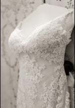 Load image into Gallery viewer, Sottero and Midgley &#39;Mattea&#39; size 2 used wedding dress front view on mannequin
