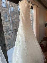 Load image into Gallery viewer, Pronovias &#39;Basauri&#39; size 6 new wedding dress side view on hanger
