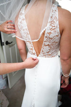 Load image into Gallery viewer, Sarah Seven &#39;Piedmont&#39; size 0 used wedding dress back view on bride
